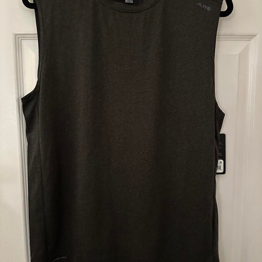 Alive black quick dry tank top Size M